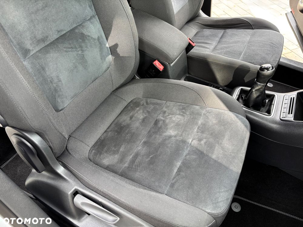 Volkswagen Tiguan 2.0 TDI DPF BlueMotion Technology Sport & Style - 27
