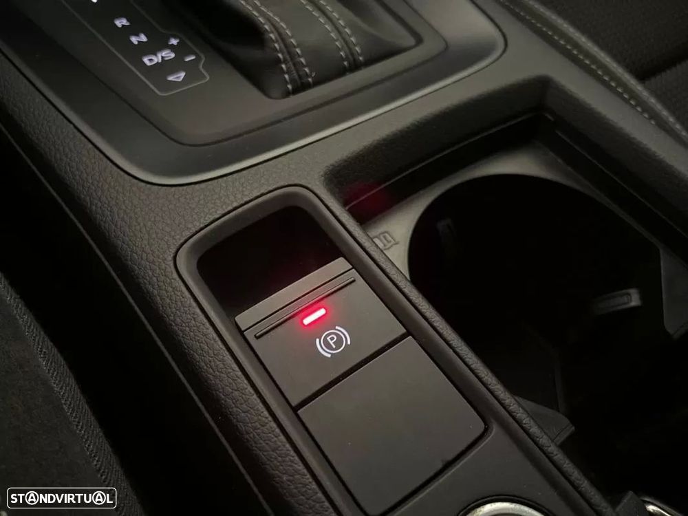 Audi Q3 45 TFSIe S line S tronic - 32