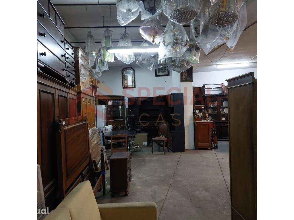 Cave de Prédio em Cabo Borges - Vila Nova de Gaia - Grande imagem: 2/5