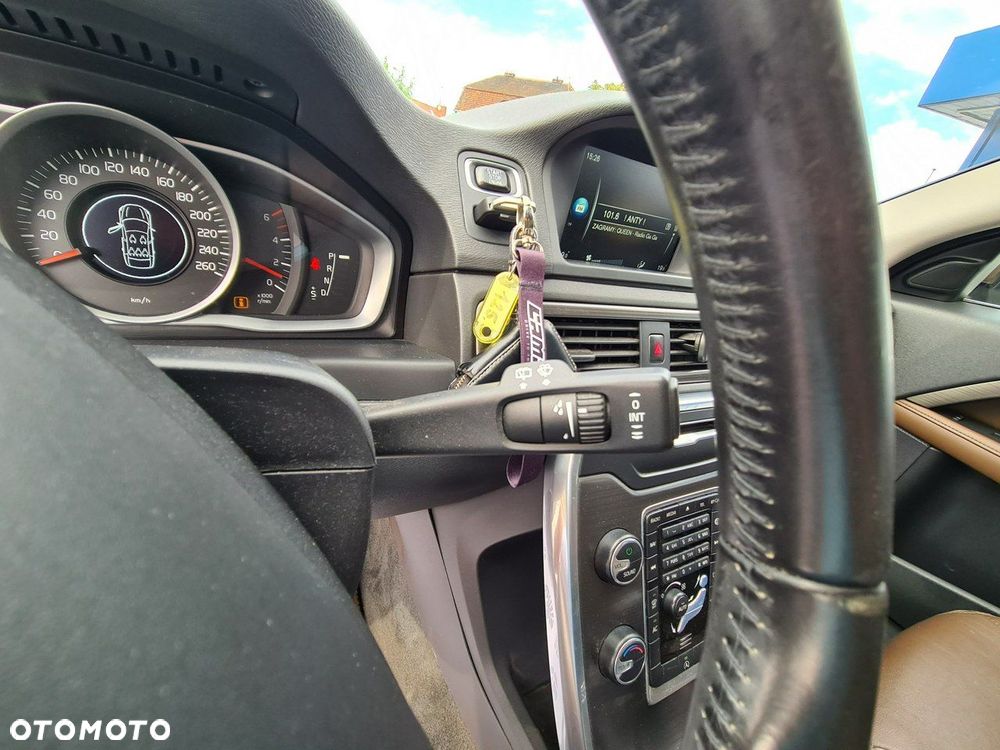 Volvo XC 70 D4 Geartronic Kinetic - 19