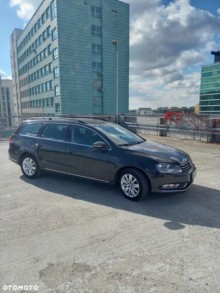 Volkswagen Passat 1.6 TDI Comfortline - 9