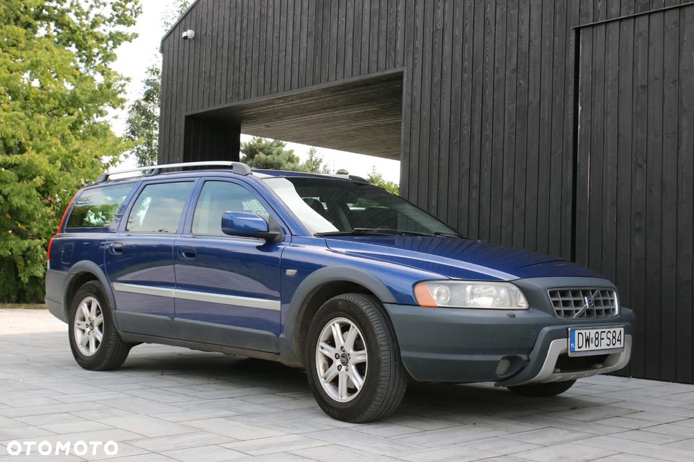 Volvo XC 70 2.4D5 AWD Ocean Race - 2
