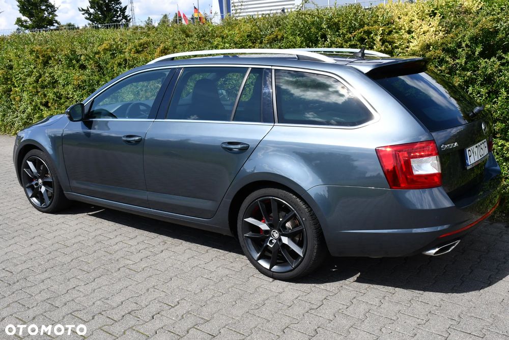 Skoda Octavia 2.0 TDI RS DSG - 5
