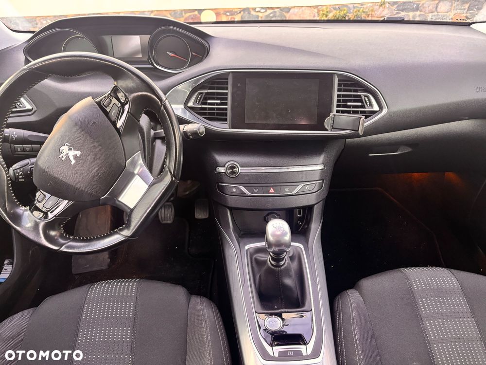 Peugeot 308 2.0 Blue HDi Allure S&S - 7