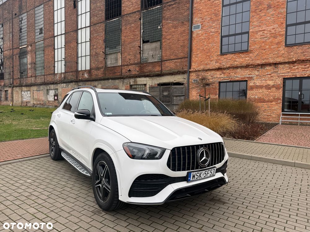 Mercedes-Benz GLE - 1