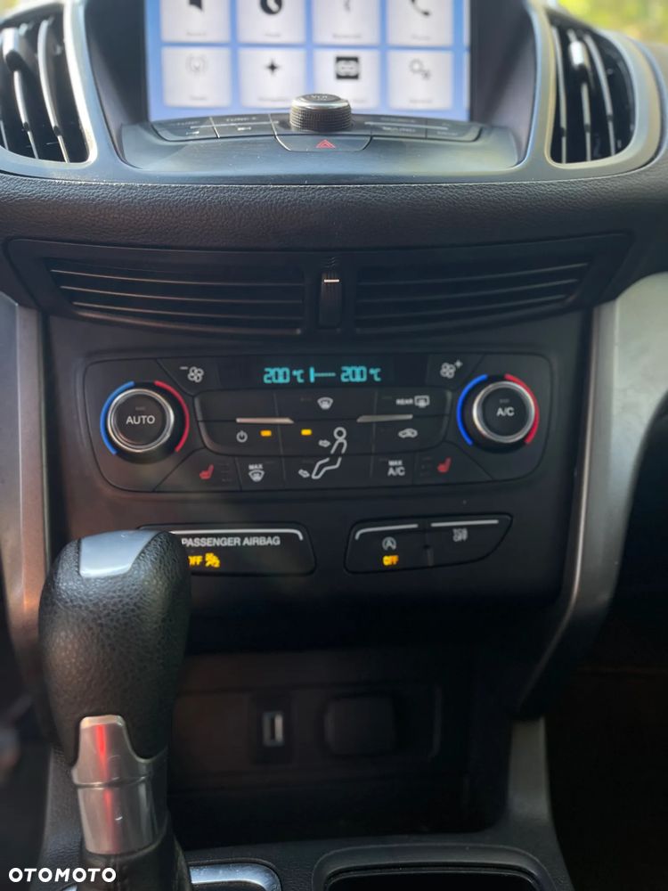 Ford Kuga - 15