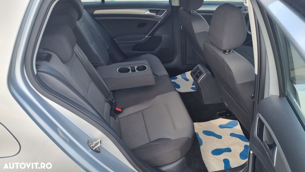 Volkswagen Golf 1.2 TSI BlueMotion Technology Comfortline - 13