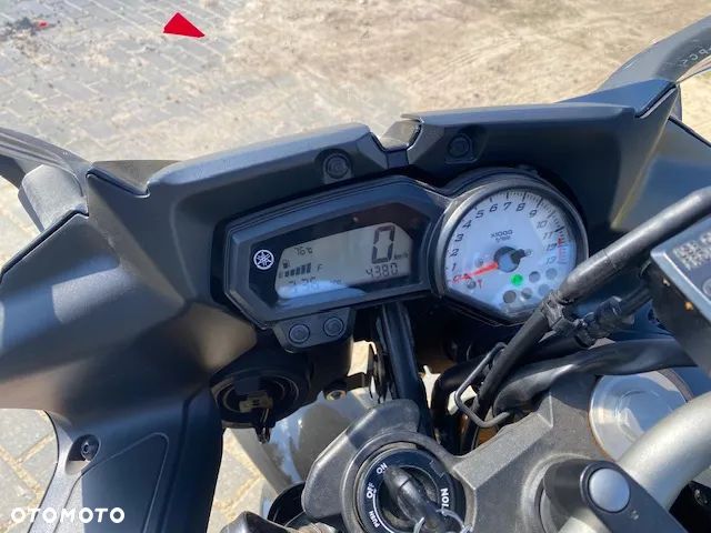 Yamaha FZ8 - 6
