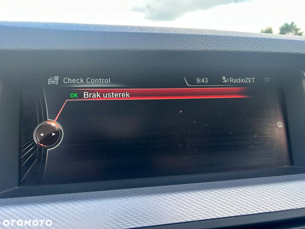 BMW Seria 5 520d xDrive - 15