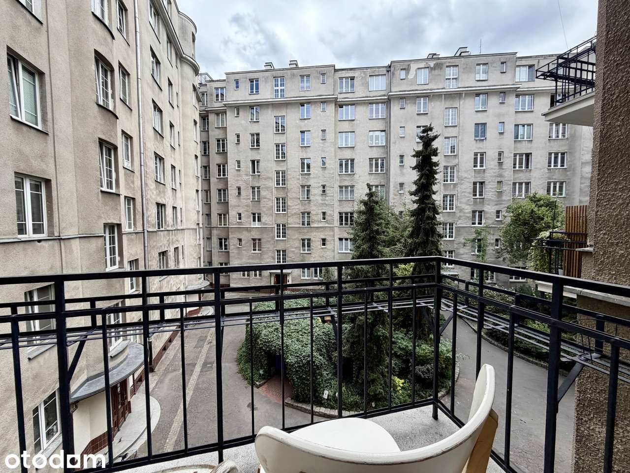 Al. 3 Maja 2 | 77 m² | 3 pokoje | 2. piętro | Powiśle
