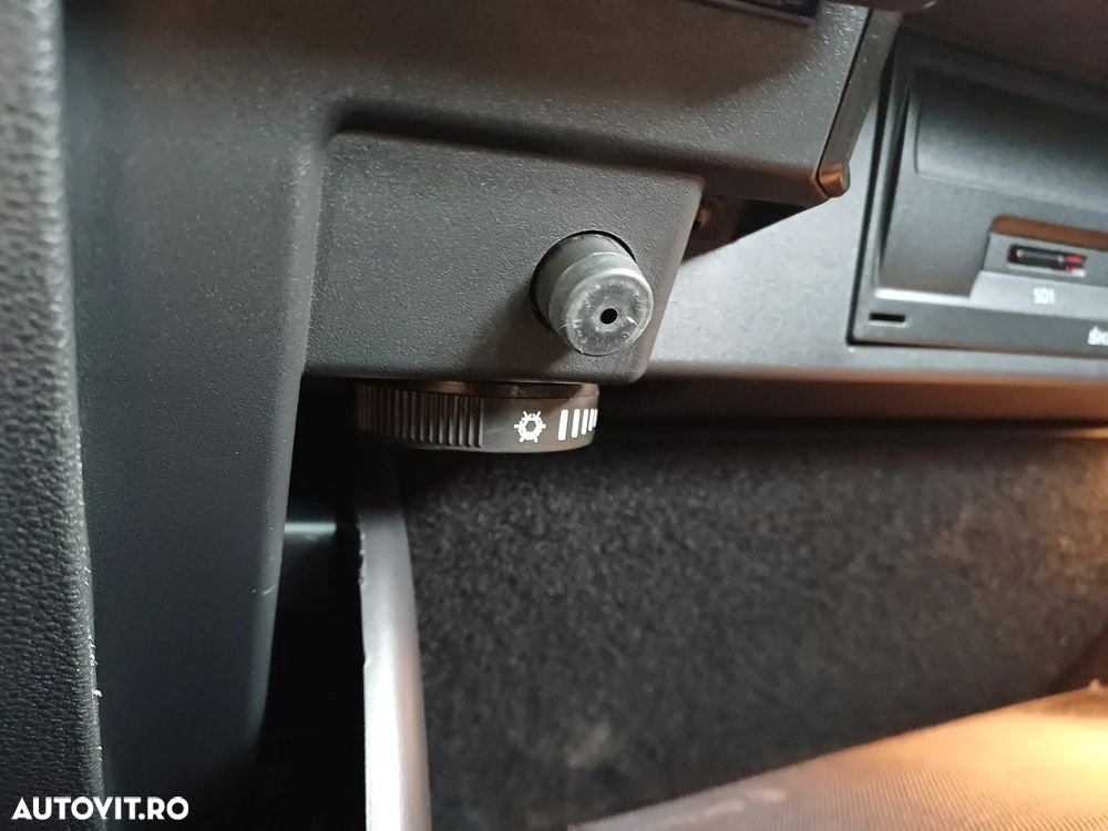 Skoda Karoq 2.0 TSI 4X4 DSG SportLine - 34