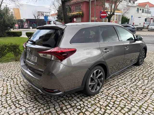 Toyota Auris Touring Sports 1.8 HSD Freestyle - 2