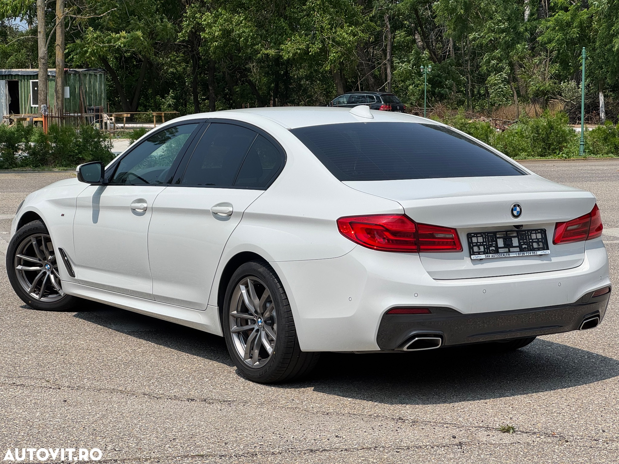 BMW Seria 5 520d Aut. M Sport Edition - 3