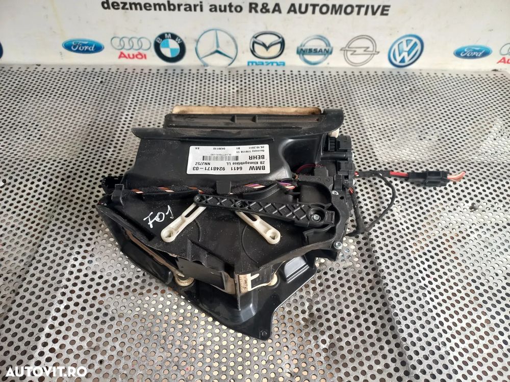 Capac Cu Clapete Aeroterma Bord Ventilator Habitaclu Bmw Seria 7 F01 F02 F03 F04 Volan Stanga Cod - 2