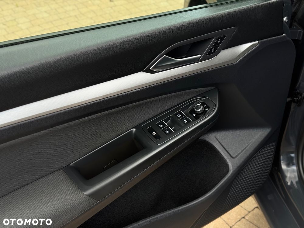 Volkswagen Golf 2.0 TDI SCR DSG Life - 9