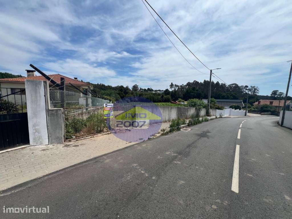 Terreno em Nogueira da Regedoura - Grande imagem: 2/19