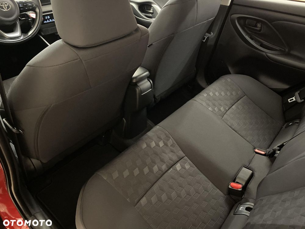 Toyota Yaris - 11
