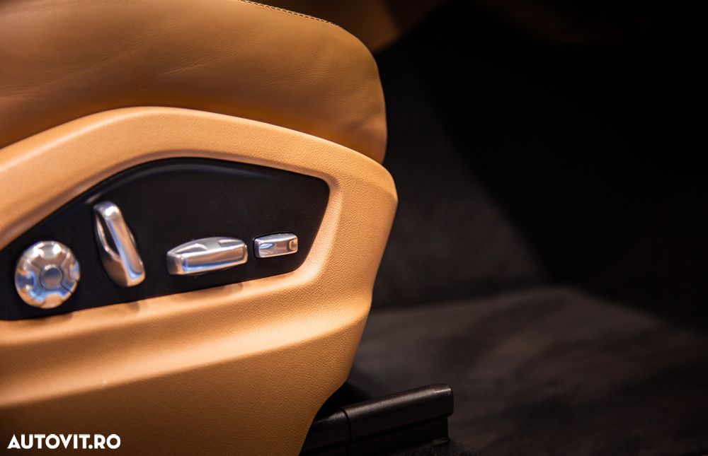 Porsche Cayenne - 19