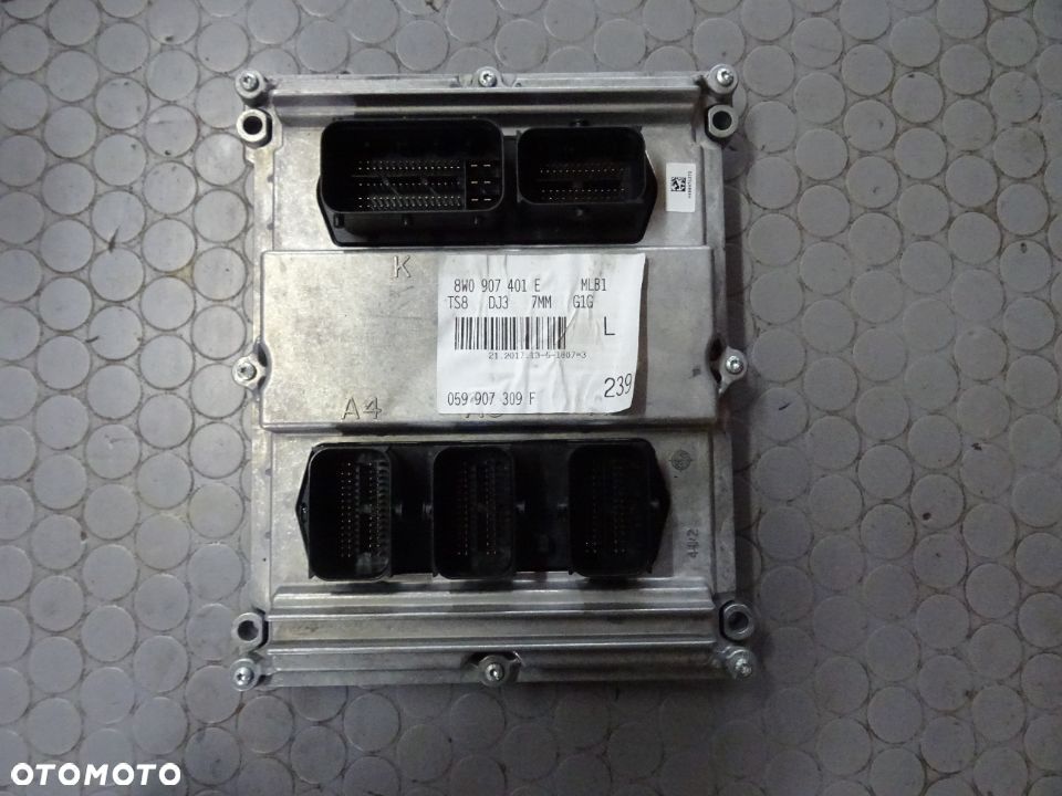 8W0907401E Sterownik silnika 3.0 TDI CRT Audi A4 B9 A5 LEGALNY