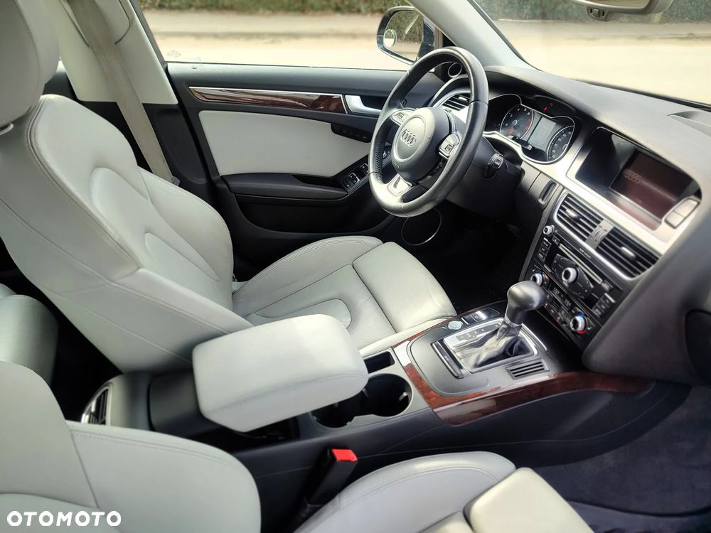 Audi A4 Allroad - 11