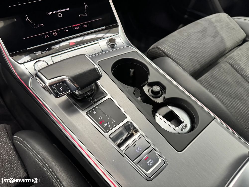 Audi A6 Avant 40 TDI S tronic S line - 29