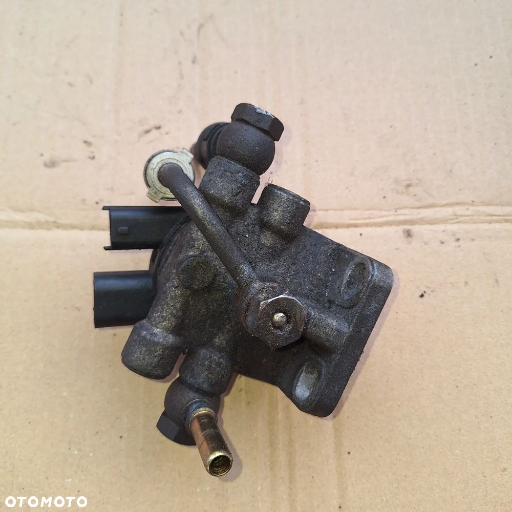 PODSTAWA OBUDOWA FILTRA PALIWA DUCATO JUMPER 02-06 2,8 JTD - 2