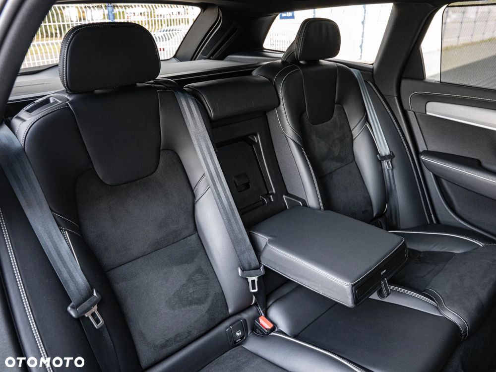 Volvo V90 B4 B Plus Dark - 26