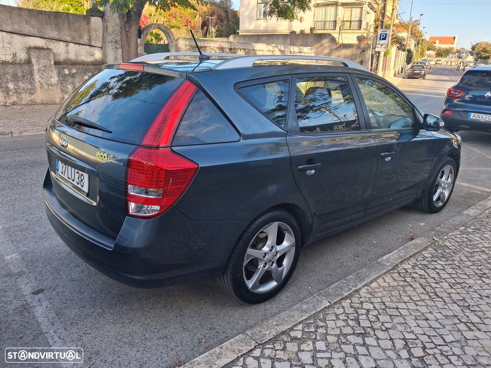 Kia Ceed SW 1.6 CRDi TX ISG - 3