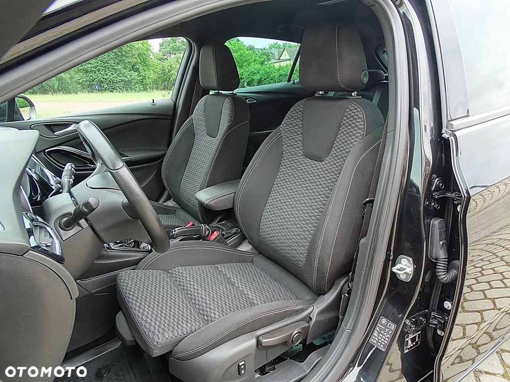 Opel Astra 1.4 T Dynamic - 31