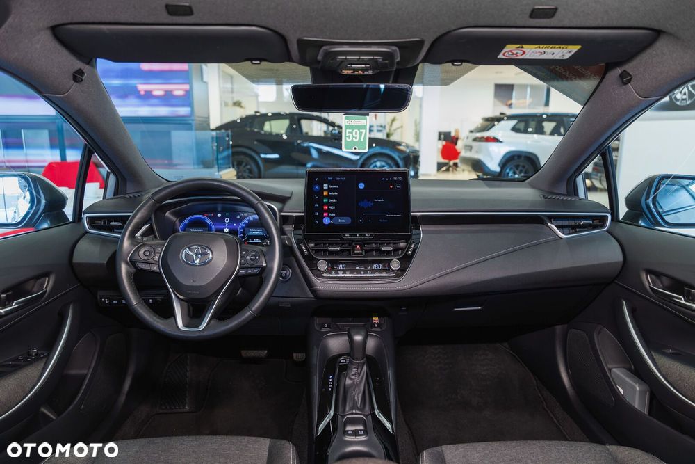 Toyota Corolla 1.8 Hybrid Comfort - 29