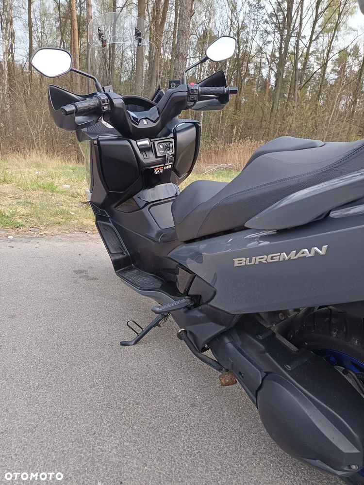 Suzuki Burgman - 9