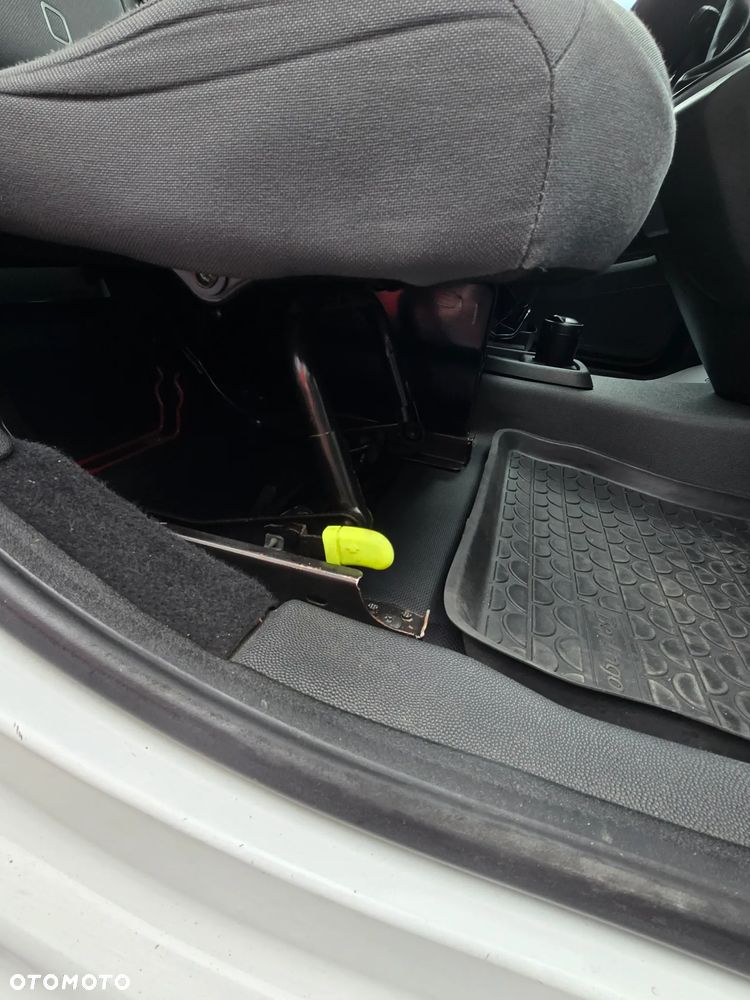 Citroën BERLINGO - 15
