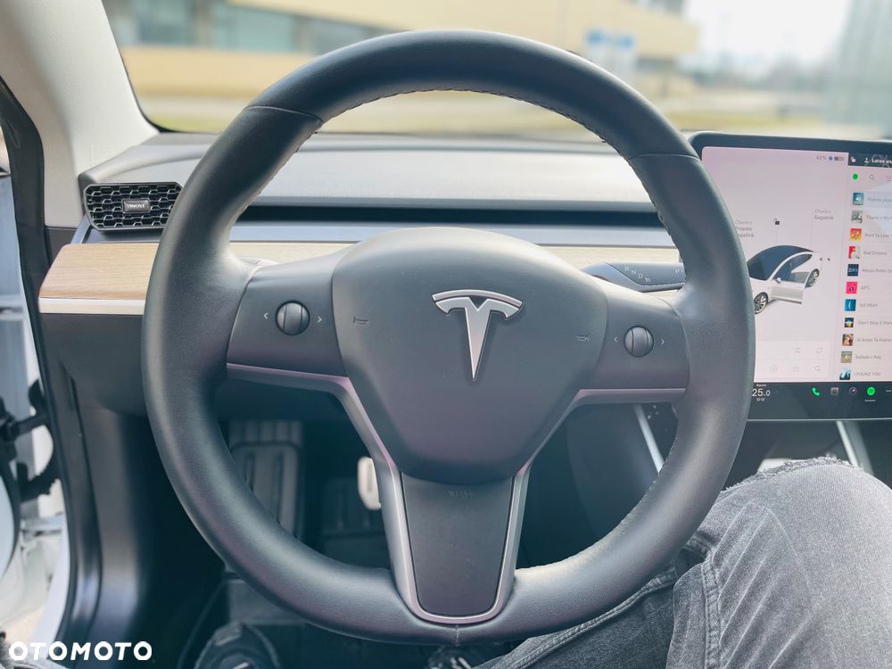 Tesla Model 3 Langstreckenbatterie Allradantrieb Dual Motor Performance - 7