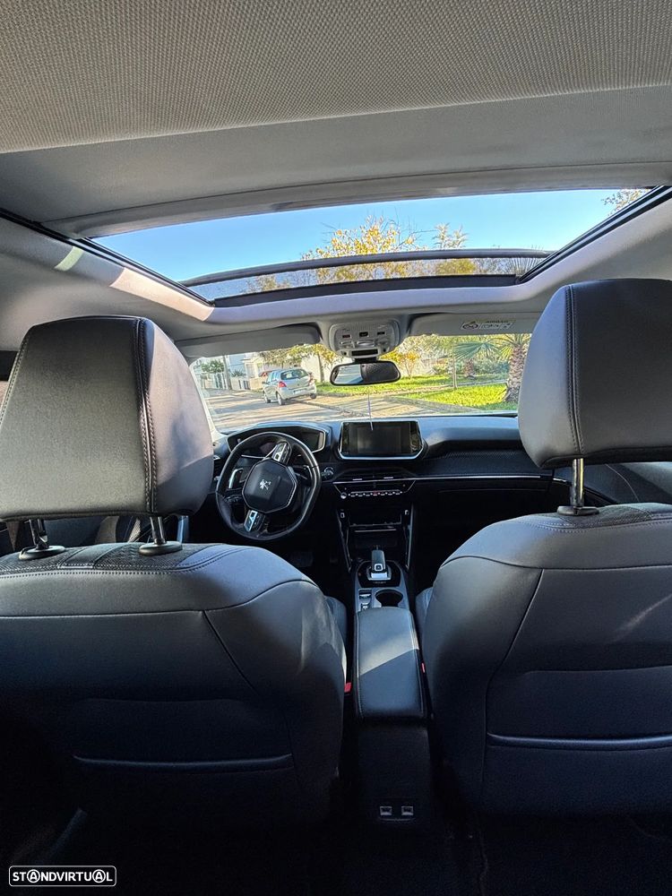 Peugeot 2008 BlueHDi 130 EAT8 Allure Pack - 2