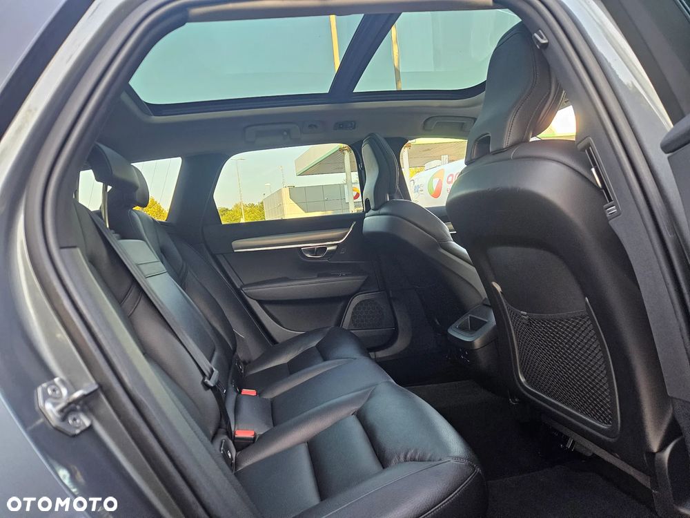 Volvo V90 D3 Geartronic Momentum Pro - 37