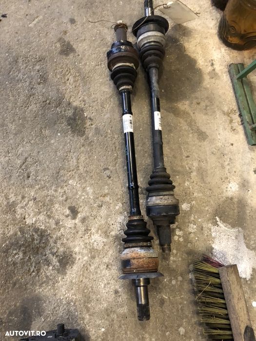 Planetara planetare spate x5 f15 stanga sau dreapta 2.5 diesele