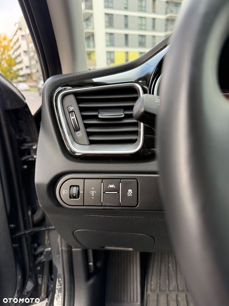 Kia Ceed 1.5 T-GDI L DCT - 9