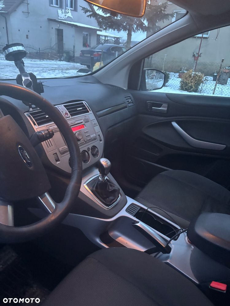 Ford Kuga 2.0 TDCi Trend - 3