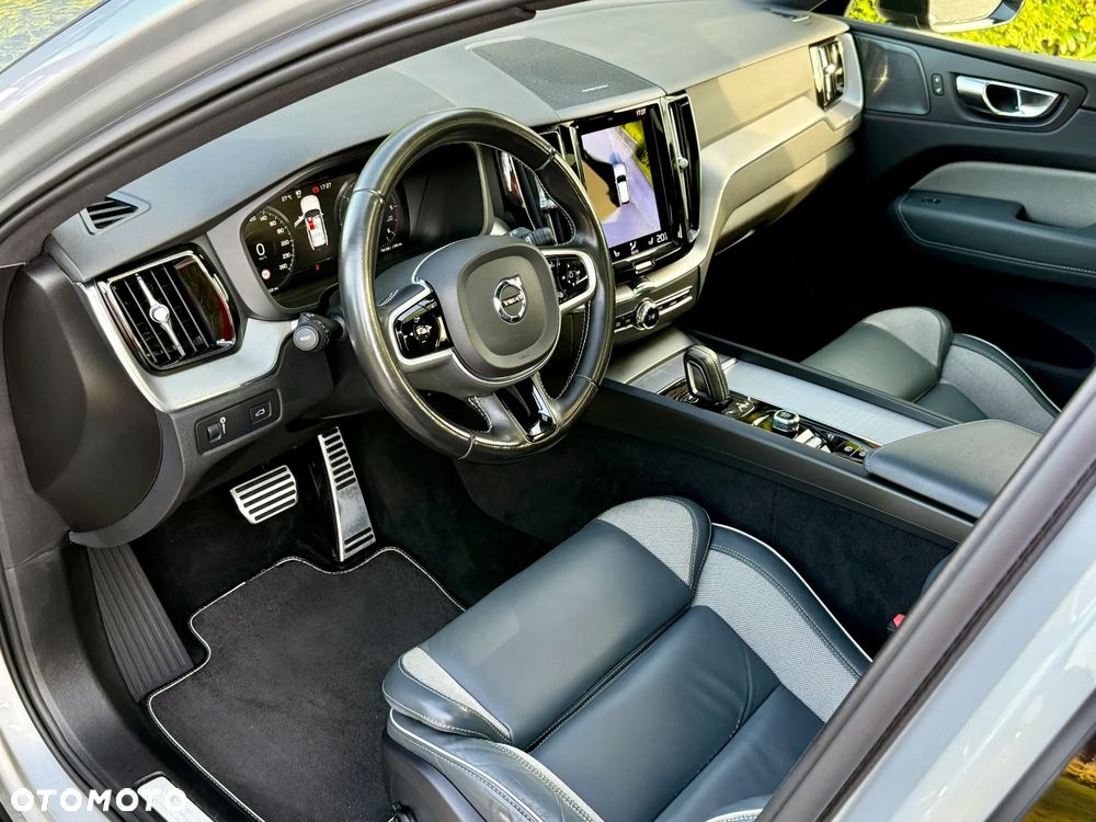 Volvo XC 60 B4 D AWD Geartronic RDesign - 28