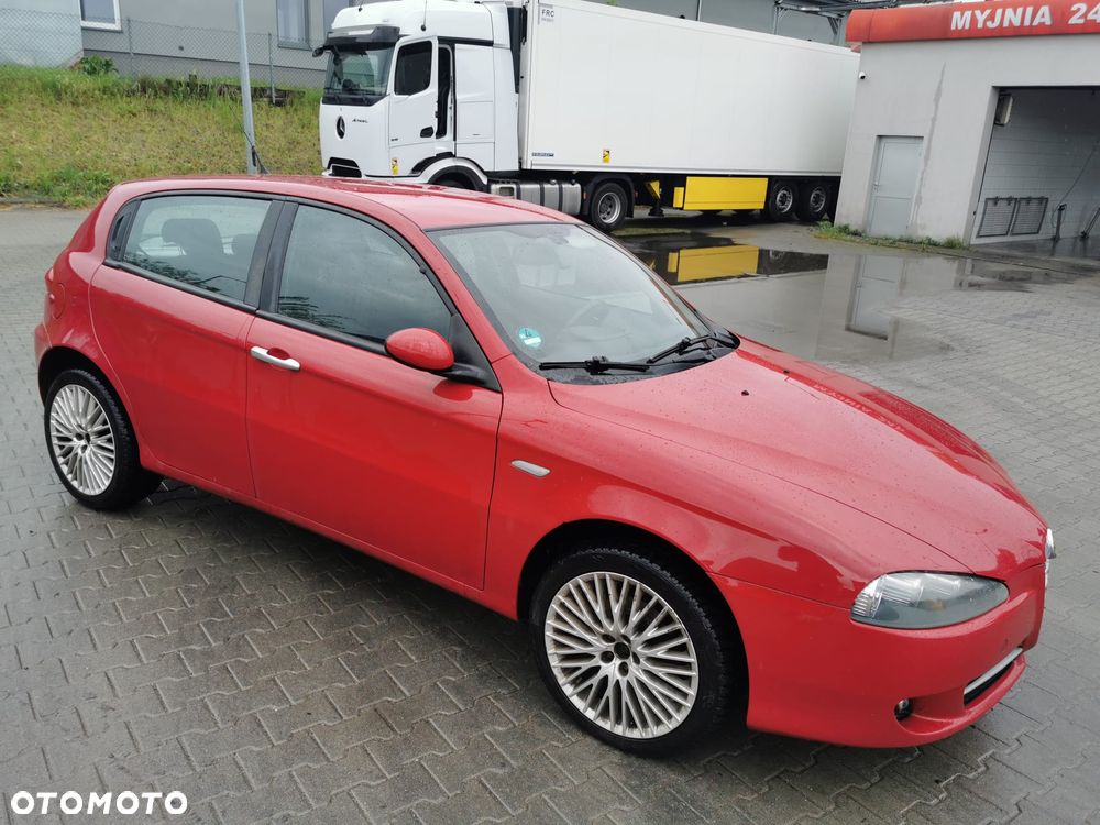 Alfa Romeo 147 1.9 JTDM 8V - 18