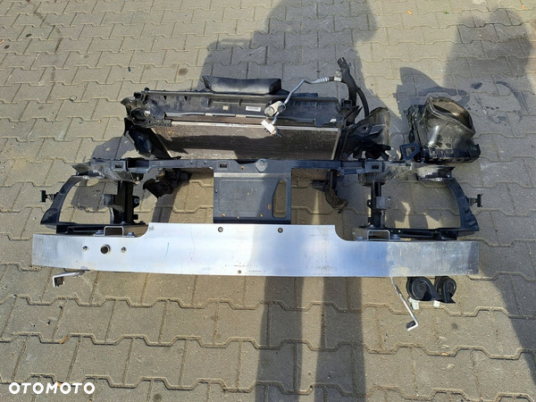 Mercedes 217 pas przedni chłodnice wzmocnienie
