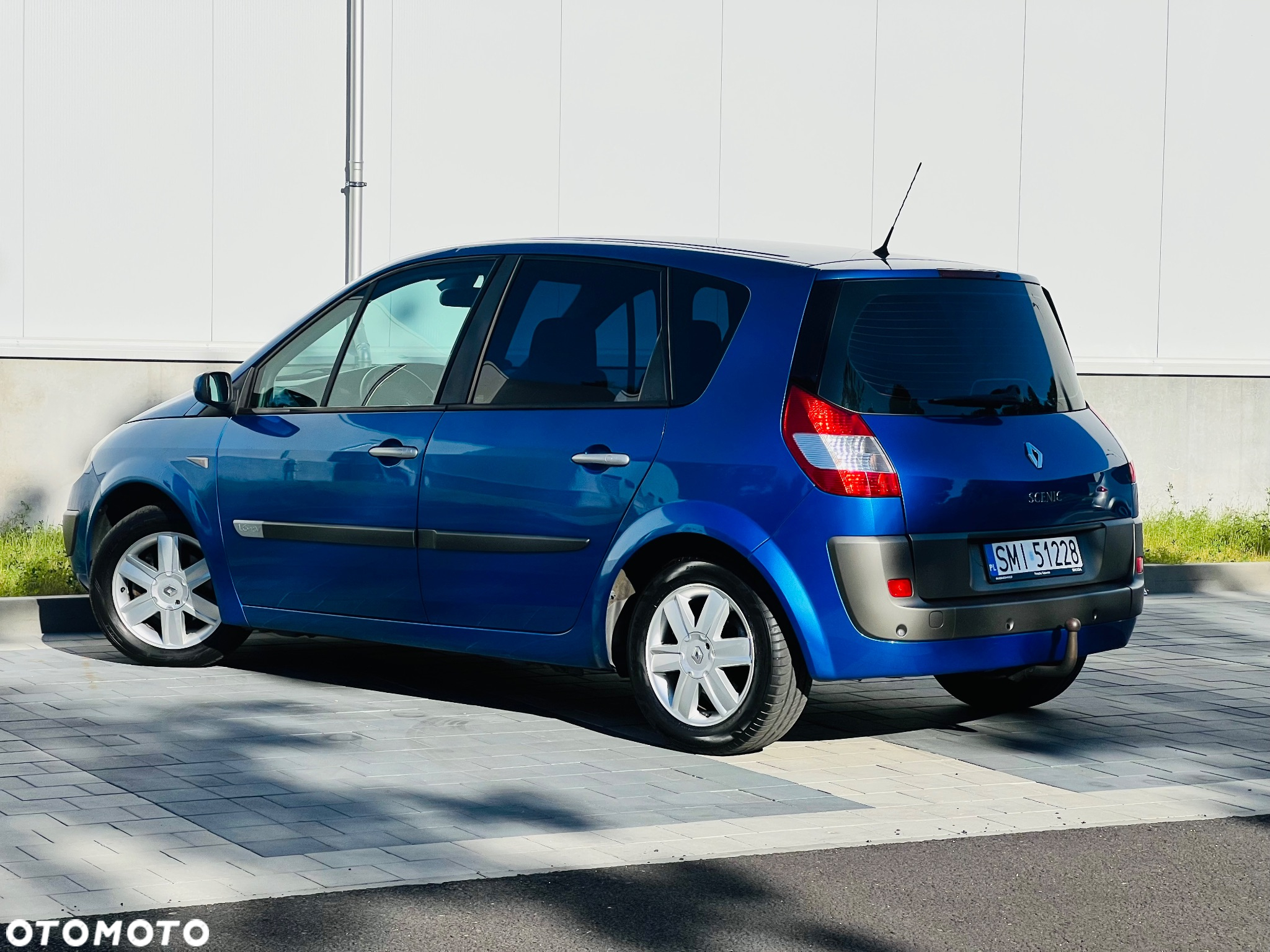 Renault Scenic 1.6 16V 110 Dynamique - 11