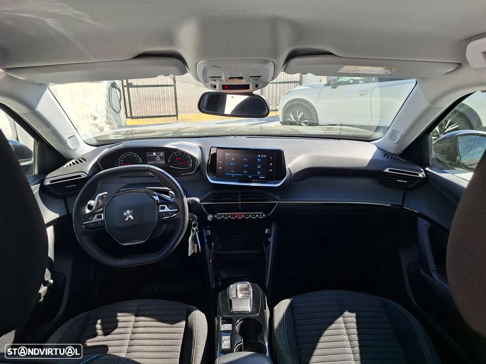 Peugeot 2008 PureTech 130 EAT8 Active - 30