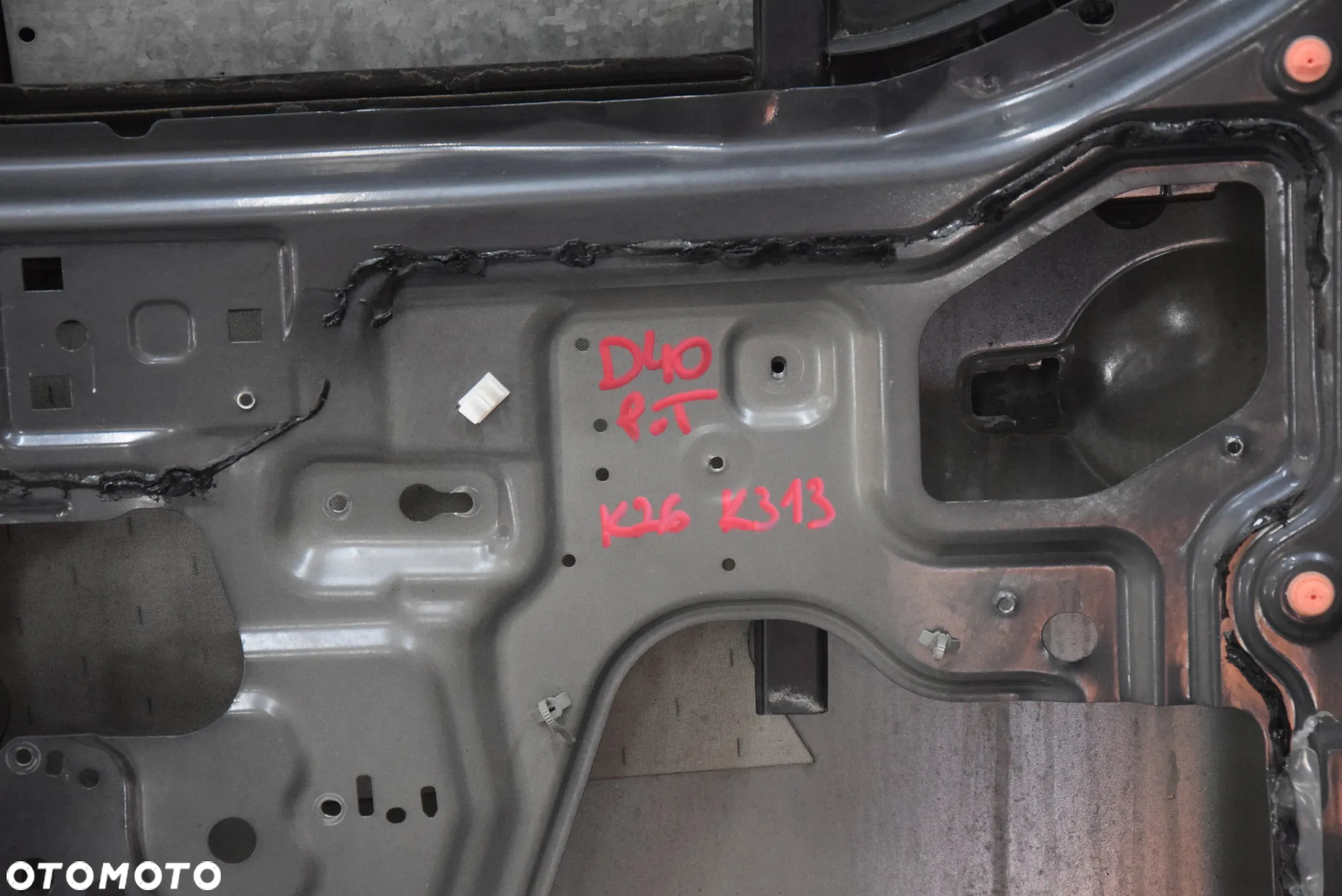 NISSAN NAVARA D40 DRZWI PRAWE TYŁ K26 K313 - 7
