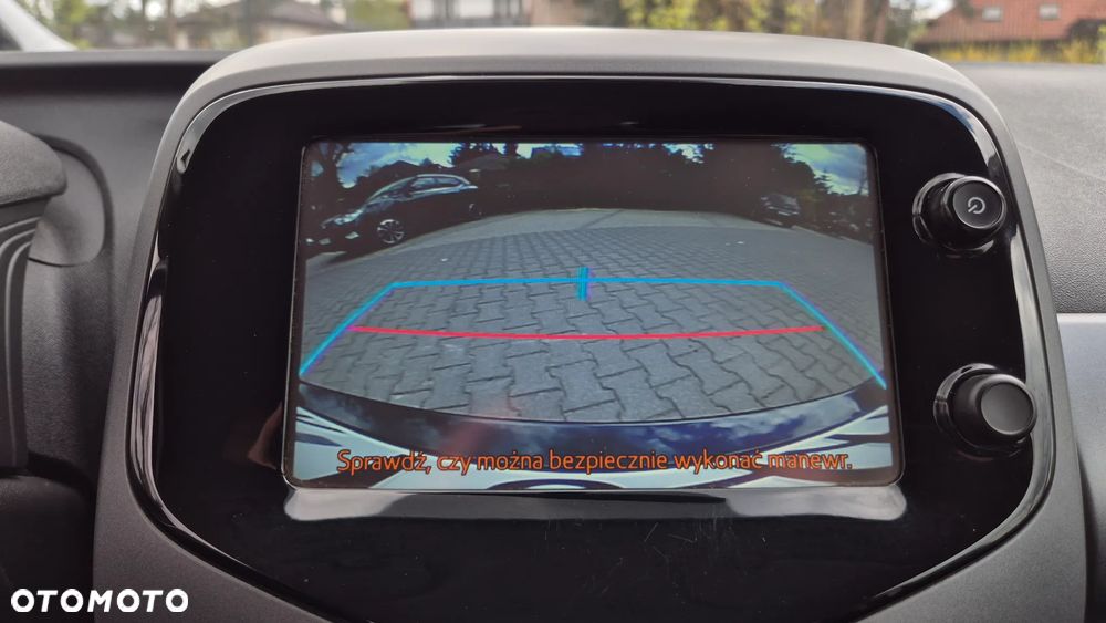 Toyota Aygo x-play - 35