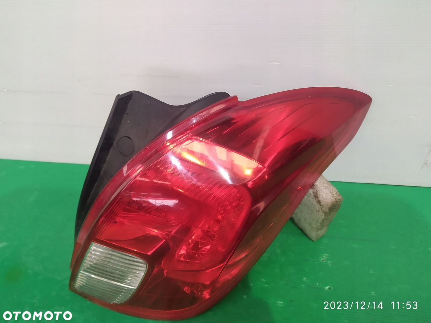 LAMPA PRAWA TYLNA TYŁ OPEL MOKKA X 12-16 42435942 - 5