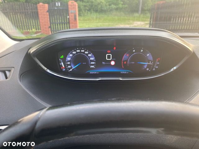 Peugeot 3008 2017 photo 5