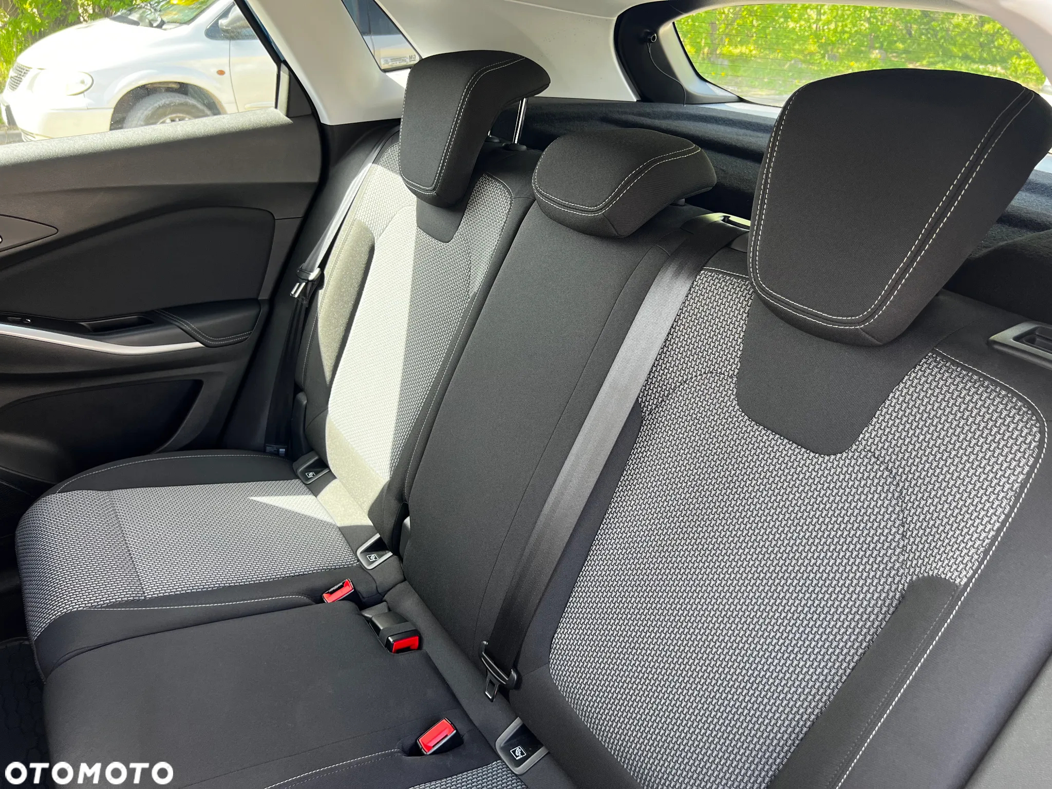 Opel Grandland X 1.2 T Enjoy S&S - 13