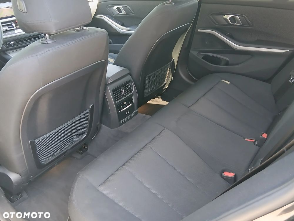 BMW Seria 3 320d xDrive MHEV Advantage sport - 13