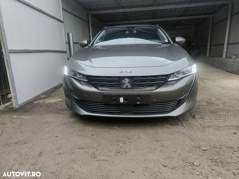 Peugeot 508 BlueHDi 130 EAT8 Allure Pack - 29